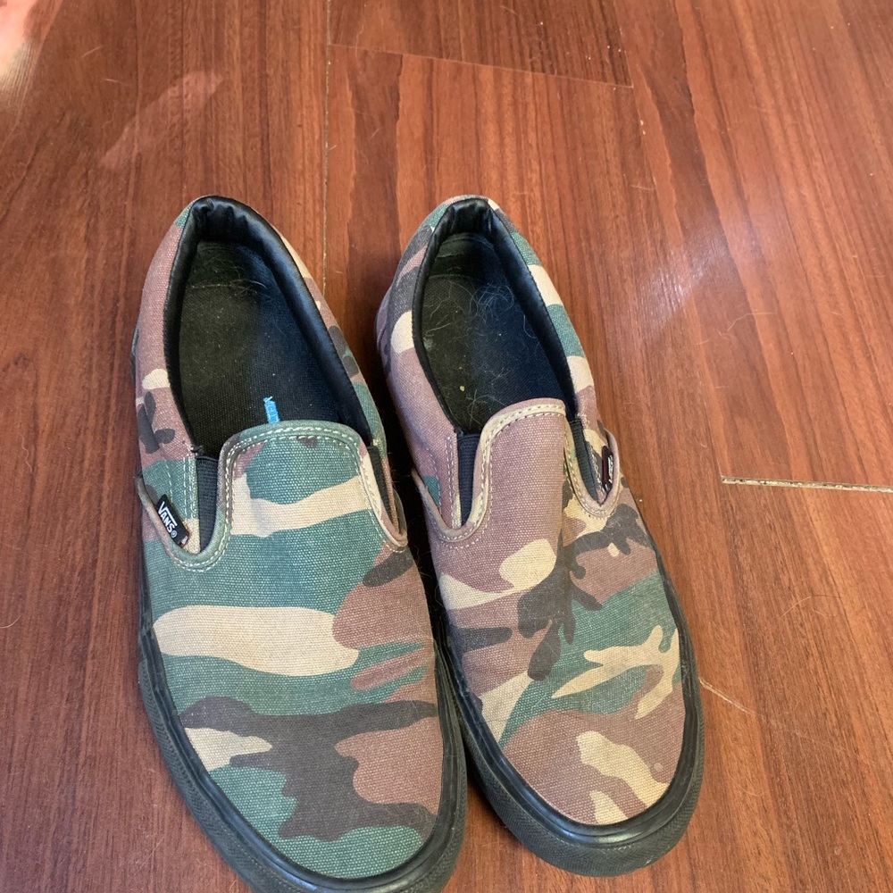 Vans slip on